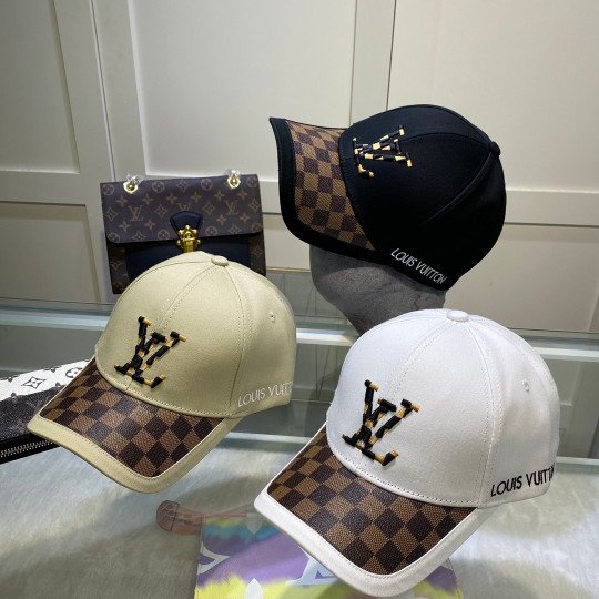 LOUIS VUITTON - CASQUETTE DE BASEBALL