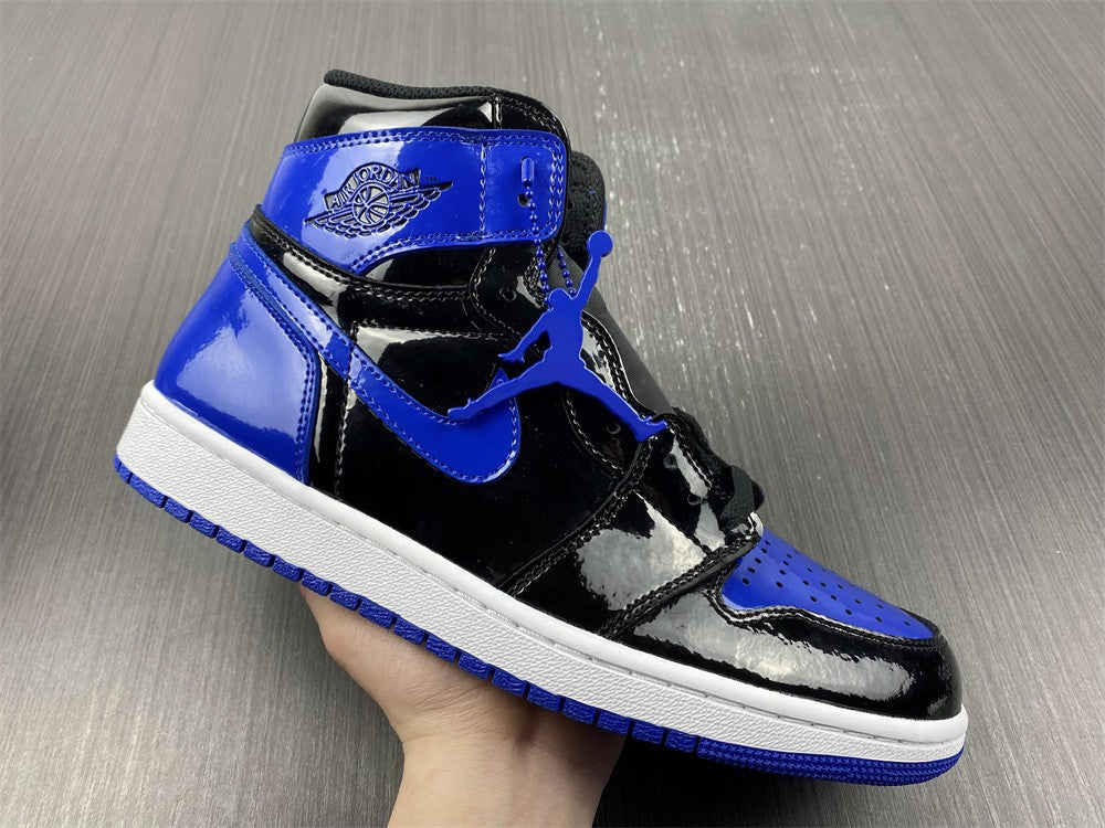 AIR JORDAN 1 RETRO HIGH OG “Patente Real” 