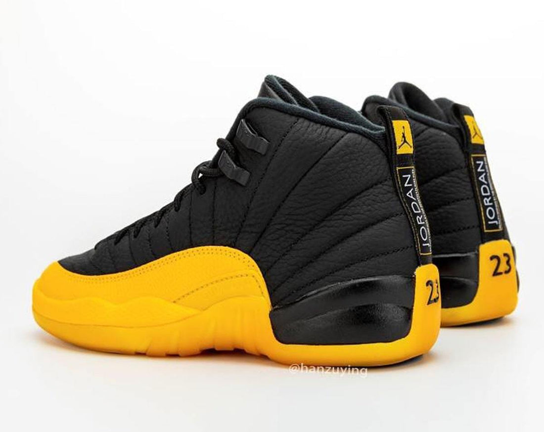 JORDAN - AJ12 "Retro Negro Universidad Oro" 