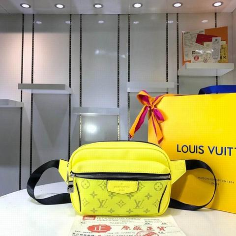 LOUIS VUITTON - BOLSO DE RIÑONERA 