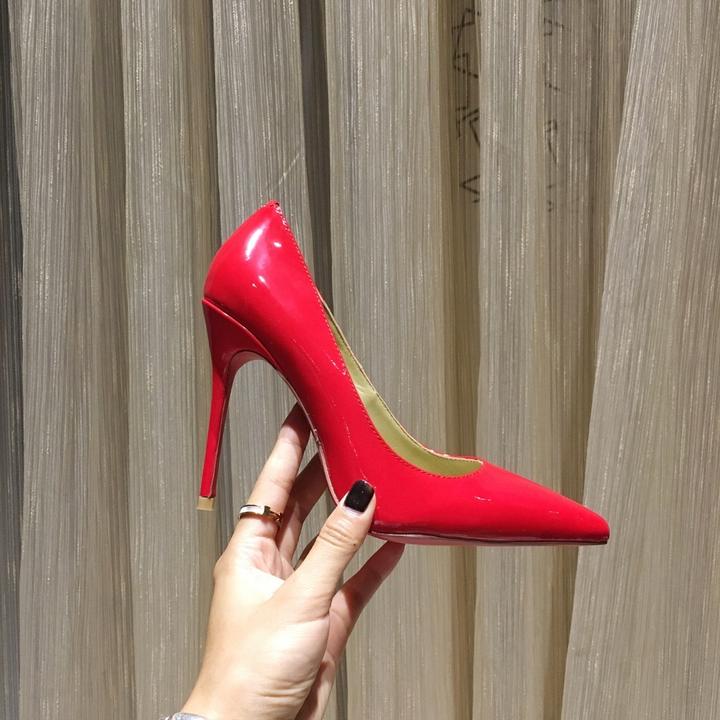 CHRISTIAN LOUBOUTIN - ESCARPIN FEMME 