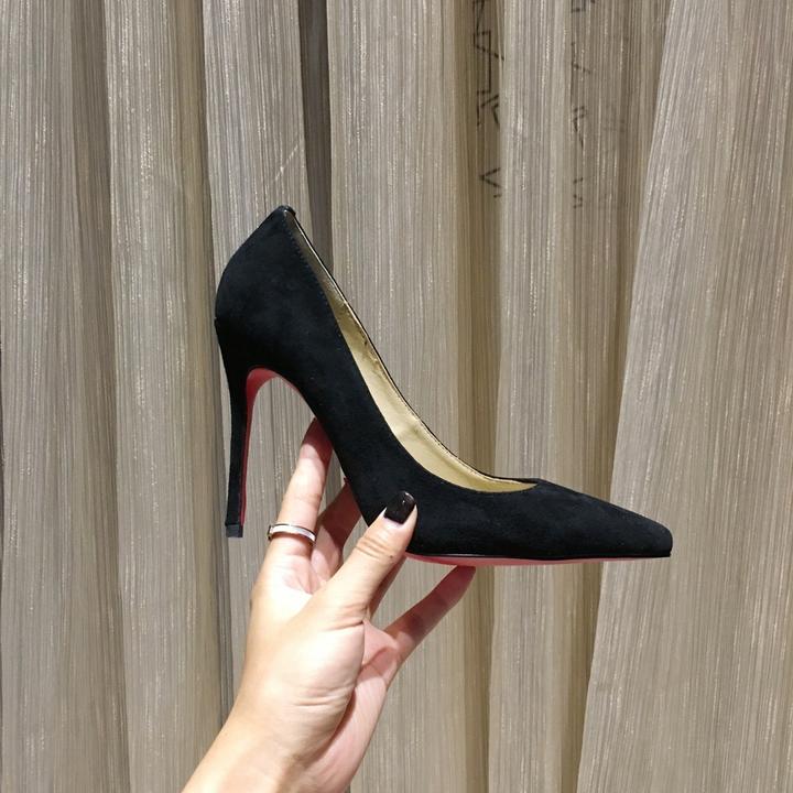 CHRISTIAN LOUBOUTIN - ESCARPIN FEMME 