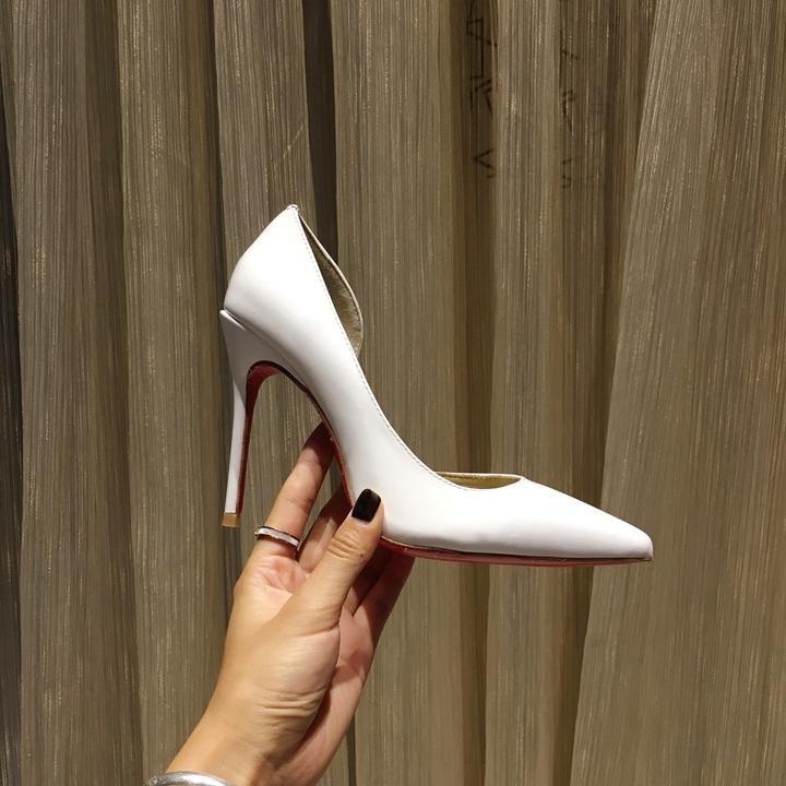 CHRISTIAN LOUBOUTIN - ESCARPIN FEMME 