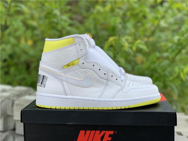 NIKE - AIR JORDAN 1 FEMME 