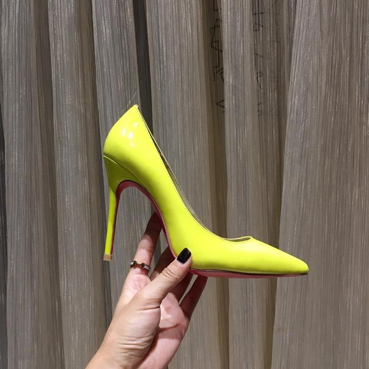 CHRISTIAN LOUBOUTIN - ESCARPIN FEMME 