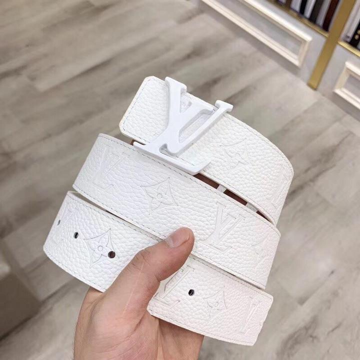 LOUIS VUITTON - CINTURÓN DE CUERO 