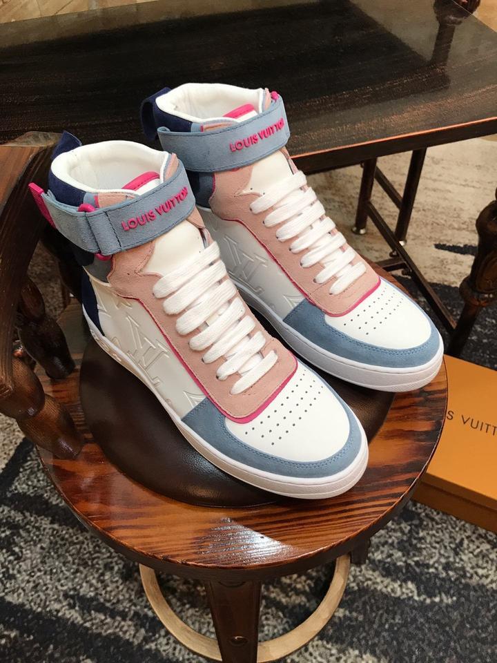 LOUIS VUITTON - BASKETS