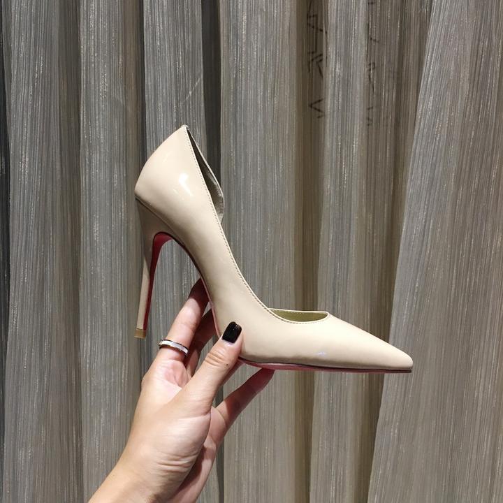 CHRISTIAN LOUBOUTIN - ESCARPIN FEMME 