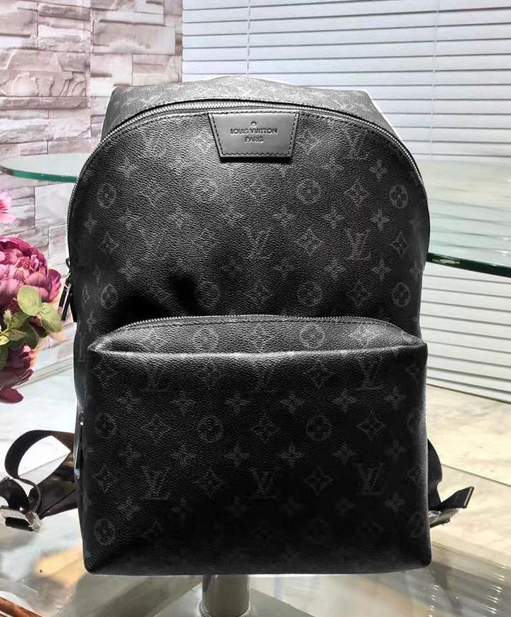 LOUIS VUITTON - SAC À DOS 