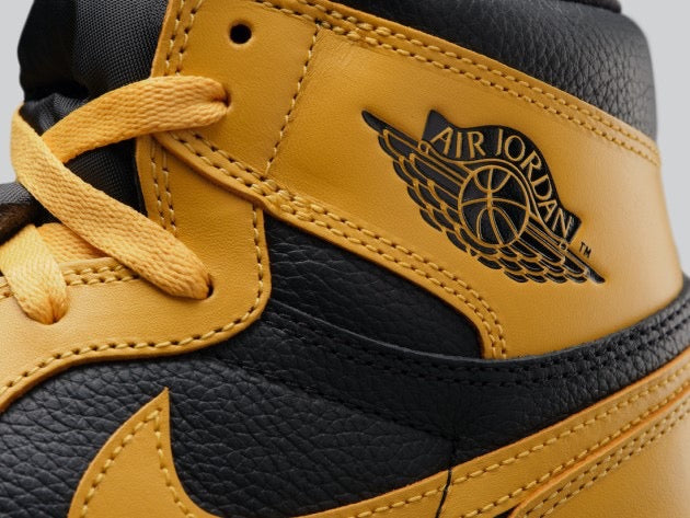 AIR JORDAN 1 RETRO À HAUTE TENEUR EN POLLEN 