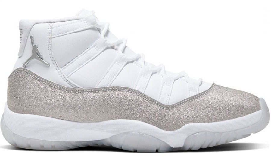 AIR JORDAN 11 RETRO HIGH BLANCO Y GRIS 